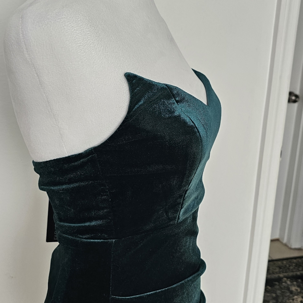 Fashion Nova Emerald Green Velvet Dress - Picture 14 of 16